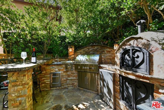 3661 El Encanto Drive, Calabasas, CA 91302