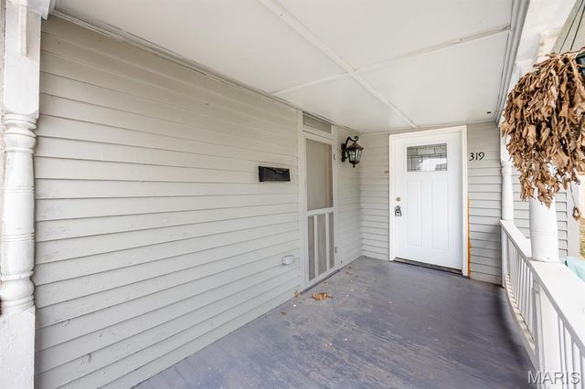 319 W Dee Street, Lebanon, IL 62254