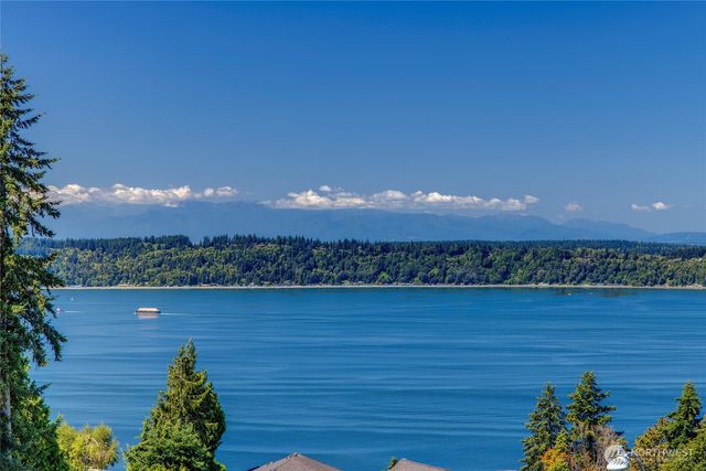 8601 54th Place W, Mukilteo, WA 98275