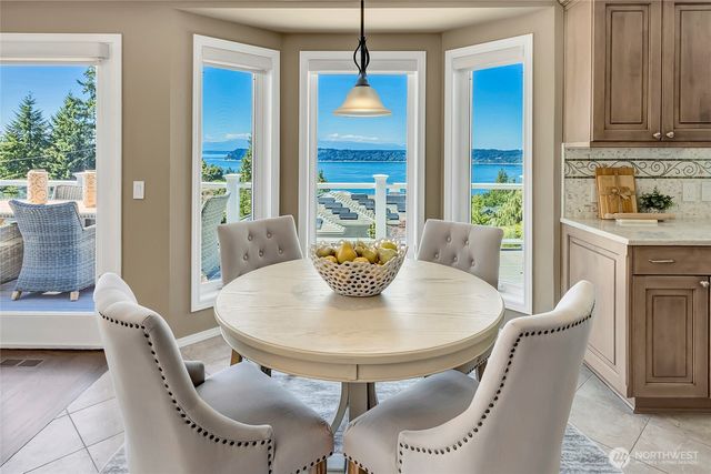8601 54th Place W, Mukilteo, WA 98275
