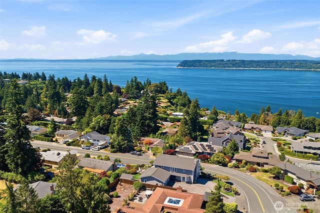 8601 54th Place W, Mukilteo, WA 98275