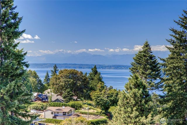 8601 54th Place W, Mukilteo, WA 98275