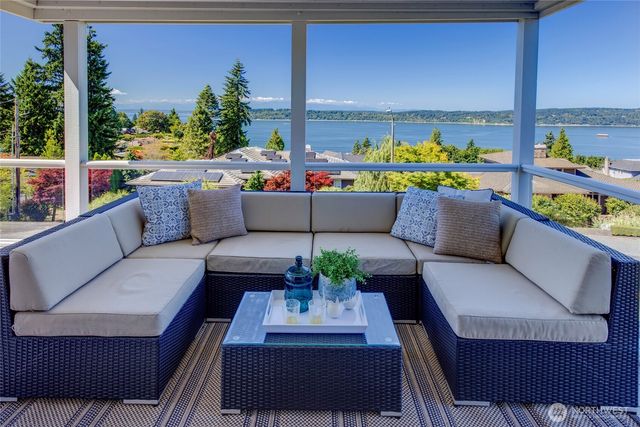 8601 54th Place W, Mukilteo, WA 98275