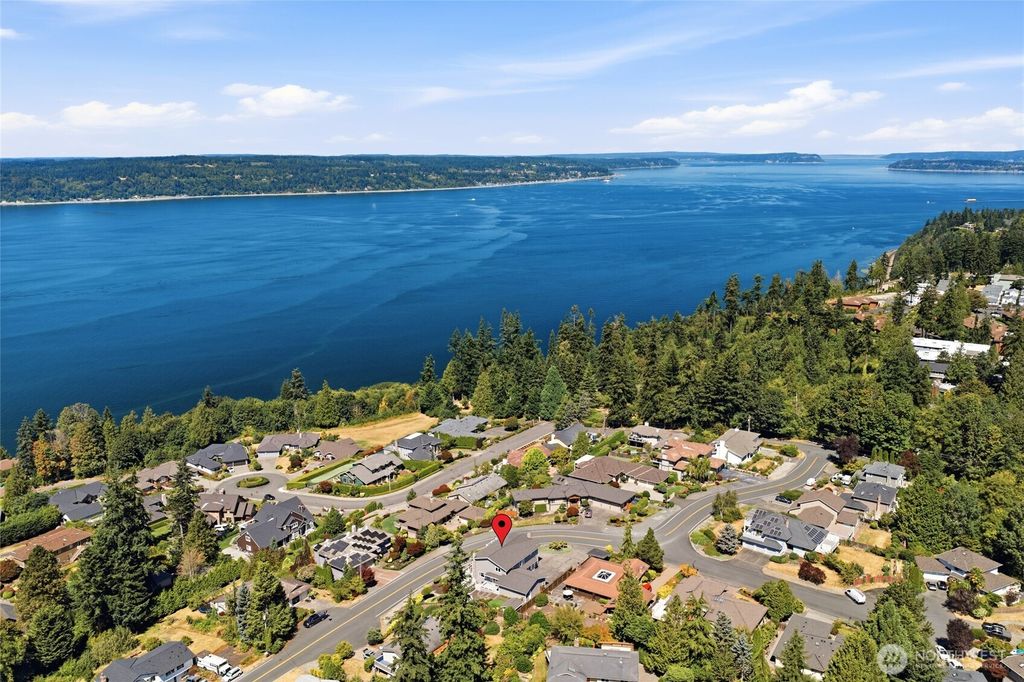 8601 54th Place W, Mukilteo, WA 98275