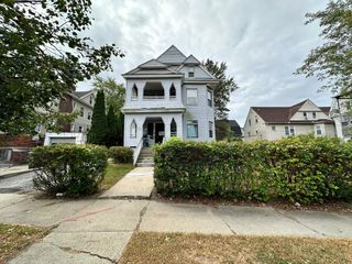 30 Forest Park Ave, Springfield, MA 01108