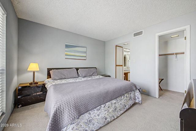 10410 N CAVE CREEK Road 2210, Phoenix, AZ 85020