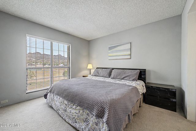 10410 N CAVE CREEK Road 2210, Phoenix, AZ 85020