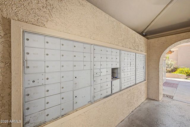 10410 N CAVE CREEK Road 2210, Phoenix, AZ 85020