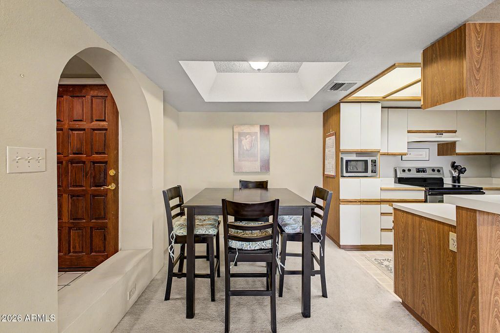 10410 N CAVE CREEK Road 2210, Phoenix, AZ 85020 — photo 5