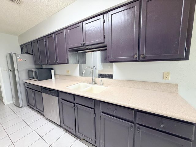 2535 Planters Row, Sugar Land, TX 77478