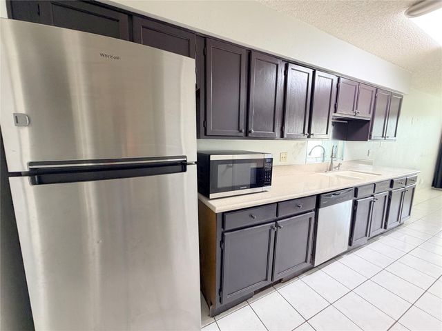 2535 Planters Row, Sugar Land, TX 77478