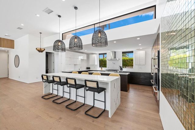 473 N Burton Way, Palm Springs, CA 92262