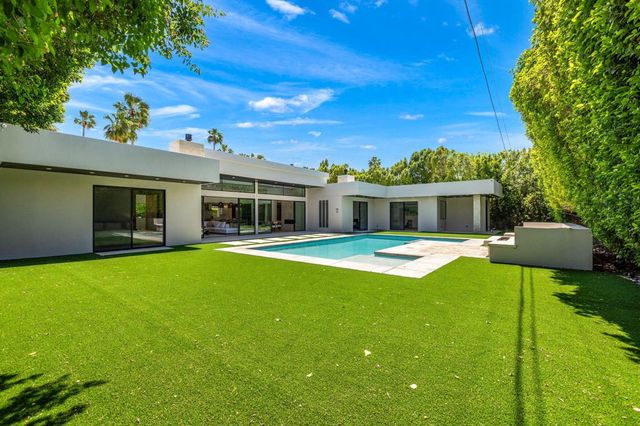 473 N Burton Way, Palm Springs, CA 92262