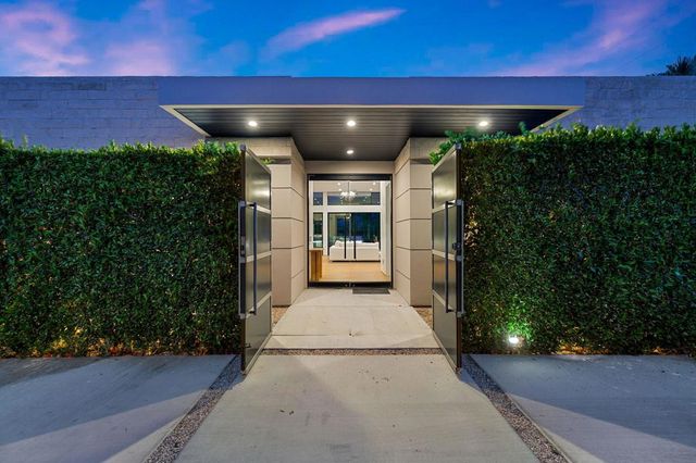 473 N Burton Way, Palm Springs, CA 92262