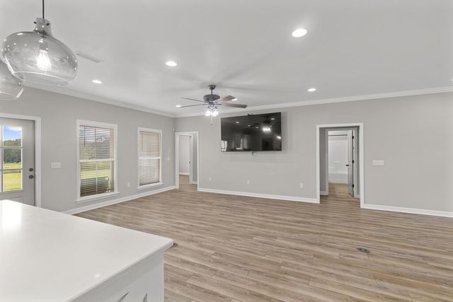 2020 Middleton Rd, Dothan, AL 36301