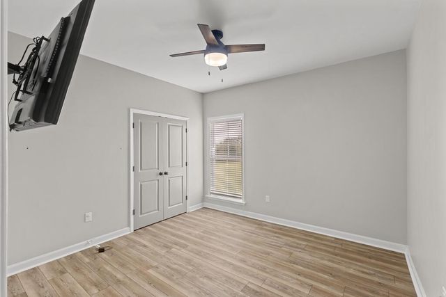 2020 Middleton Rd, Dothan, AL 36301