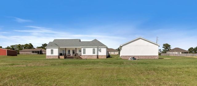2020 Middleton Rd, Dothan, AL 36301