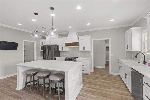 2020 Middleton Rd, Dothan, AL 36301