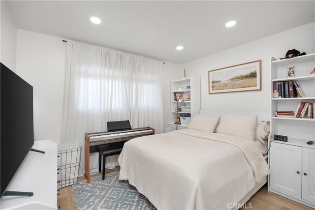 1209 Florida Street, Huntington Beach, CA 92648
