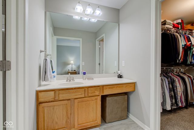 13879 Meadow Grass Way, Fishers, IN 46038