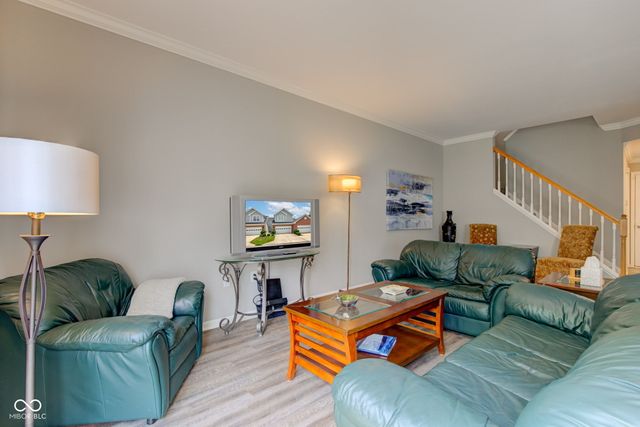 13879 Meadow Grass Way, Fishers, IN 46038