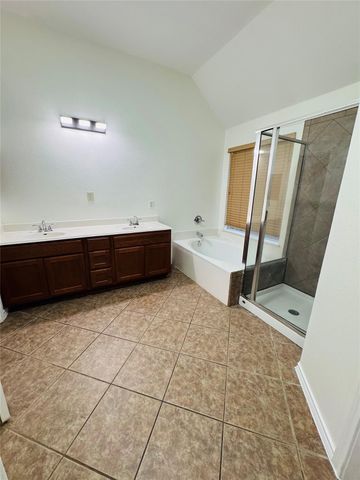 1303 Four Seasons Farm DR, Kyle, TX 78640