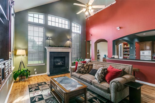 1014 Amesbury Drive, Murphy, TX 75094