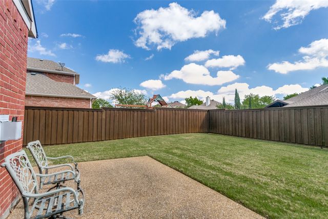 1014 Amesbury Drive, Murphy, TX 75094