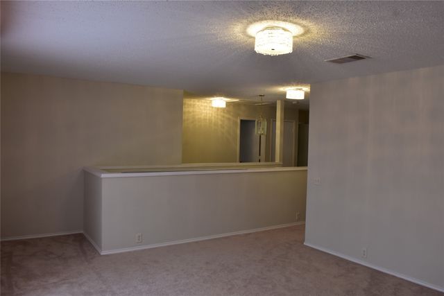 7018 Bridlewood Drive, Arlington, TX 76002