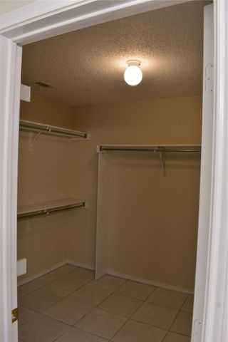 7018 Bridlewood Drive, Arlington, TX 76002