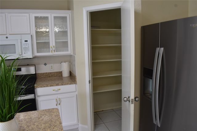 7018 Bridlewood Drive, Arlington, TX 76002