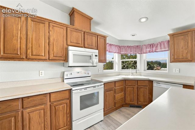 7695 Whiptail Point, Colorado Springs, CO 80922