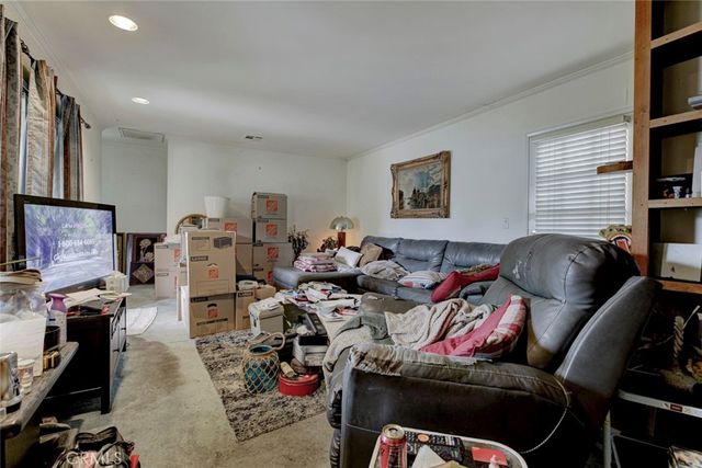 10330 Woodward, Sunland, CA 91040