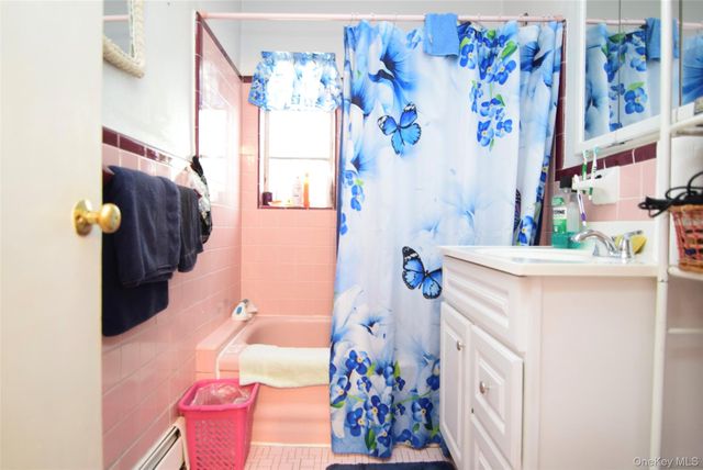 3317 Gunther Avenue, Bronx, NY 10469