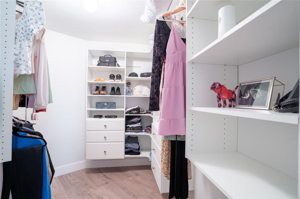 Image 20 of property listing at 12111 STEPPINGSTONE BOULEVARD, Tampa, FL 33635