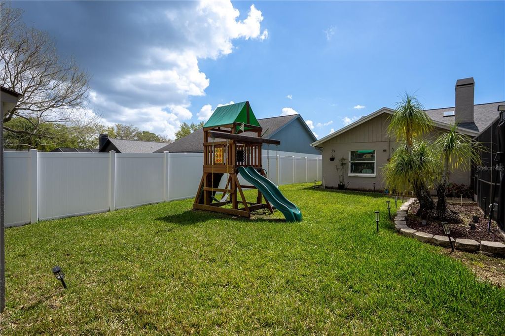 Image 37 of property listing at 12111 STEPPINGSTONE BOULEVARD, Tampa, FL 33635
