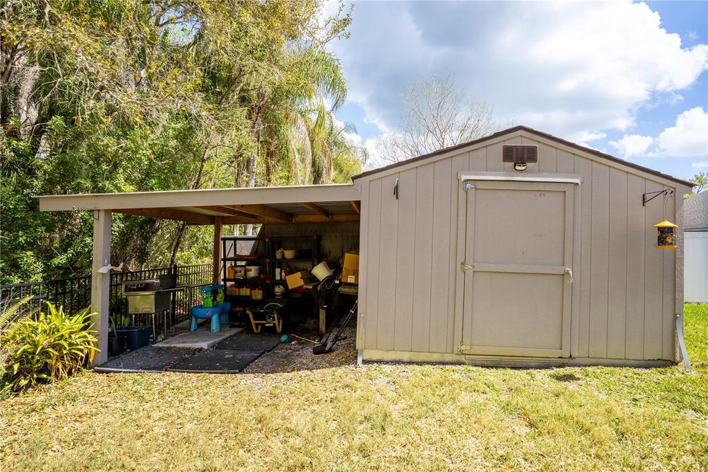 Image 38 of property listing at 12111 STEPPINGSTONE BOULEVARD, Tampa, FL 33635