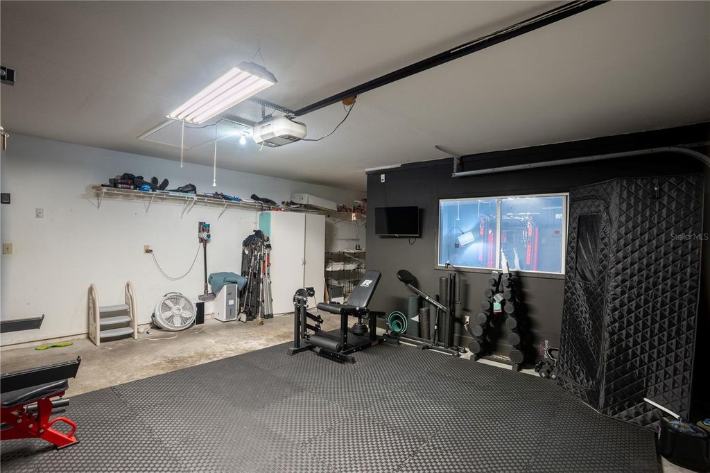 Image 44 of property listing at 12111 STEPPINGSTONE BOULEVARD, Tampa, FL 33635