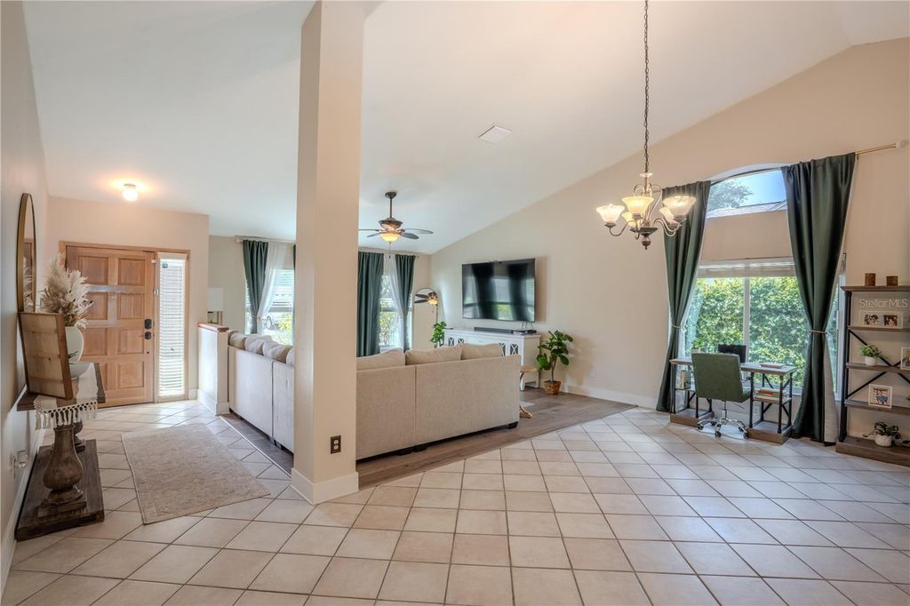 Image 6 of property listing at 12111 STEPPINGSTONE BOULEVARD, Tampa, FL 33635