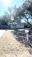 1010 Hawthorn Dr, Pensacola, FL 32507