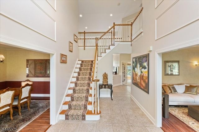 2 Scenic Hills Ct, Montgomery Twp., NJ 08502