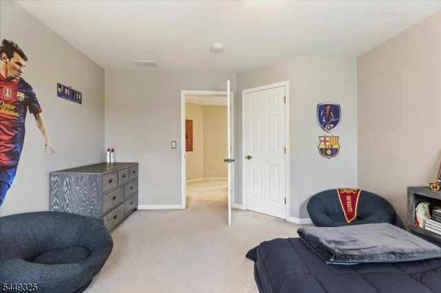 2 Scenic Hills Ct, Montgomery Twp., NJ 08502
