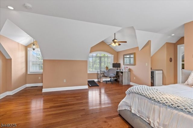2 Scenic Hills Ct, Montgomery Twp., NJ 08502