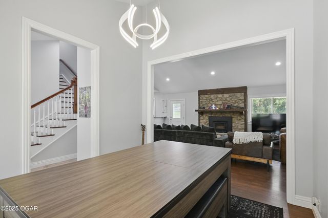 5594 Riverside Drive, Joplin, MO 64804