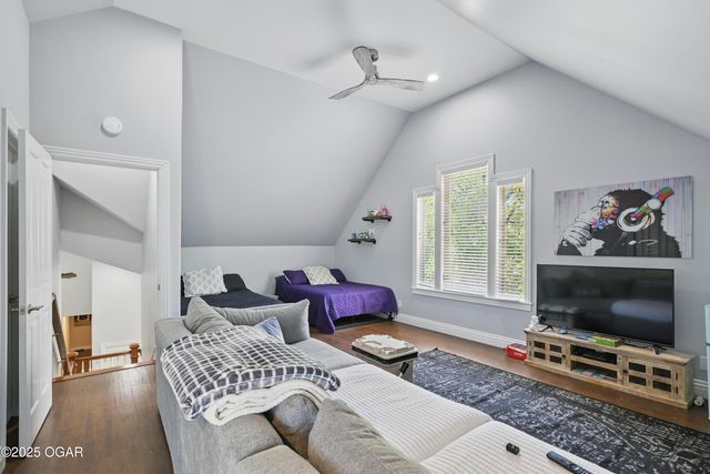 5594 Riverside Drive, Joplin, MO 64804