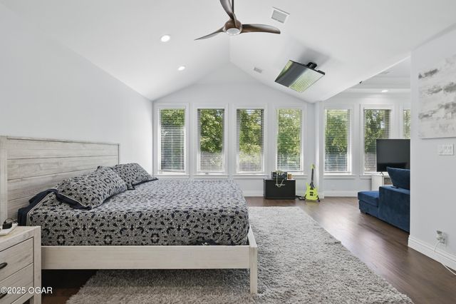 5594 Riverside Drive, Joplin, MO 64804