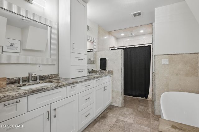 5594 Riverside Drive, Joplin, MO 64804