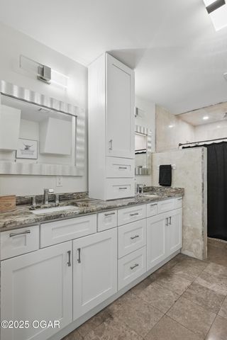 5594 Riverside Drive, Joplin, MO 64804