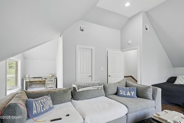 5594 Riverside Drive, Joplin, MO 64804