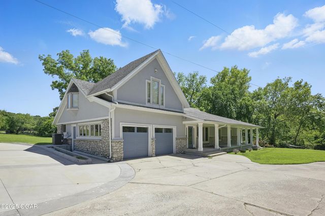 5594 Riverside Drive, Joplin, MO 64804